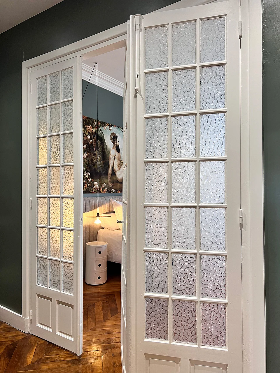 OZLA - Projet d'architecture d'intérieur, décoration d'un appartement haussmannien à Issoire par Stéphanie Auzat, architecte d'intérieur, décoratrice et gestion des achats de mobilier et installation à Issoire proche Clermont-Ferrand