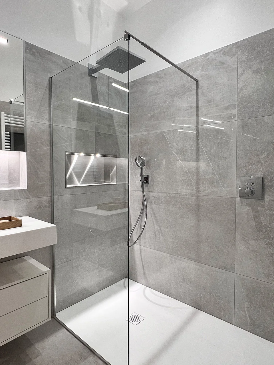OZLA - Projet d'architecture d'intérieur, décoration d'un appartement haussmannien à Issoire par Stéphanie Auzat, architecte d'intérieur, décoratrice et gestion des achats de mobilier et installation à Issoire proche Clermont-Ferrand