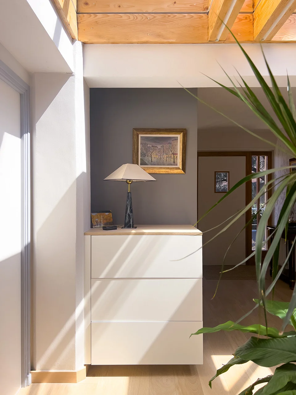 OZLA - Projet d'architecture d'intérieur, décoration d'une maison d'architecte à Lempdes-sur-Allagnon par Stéphanie Auzat, architecte d'intérieur, décoratrice et gestion des achats de mobilier et installation à Issoire proche Clermont-Ferrand