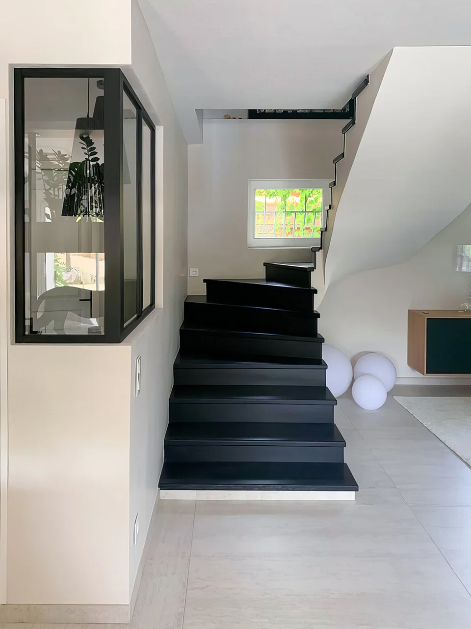 OZLA - Projet d'architecture d'intérieur, décoration d'une maison graphique Ribeyre à Brioude par Stéphanie Auzat, architecte d'intérieur, décoratrice et gestion des achats de mobilier et installation à Issoire proche Clermont-Ferrand
