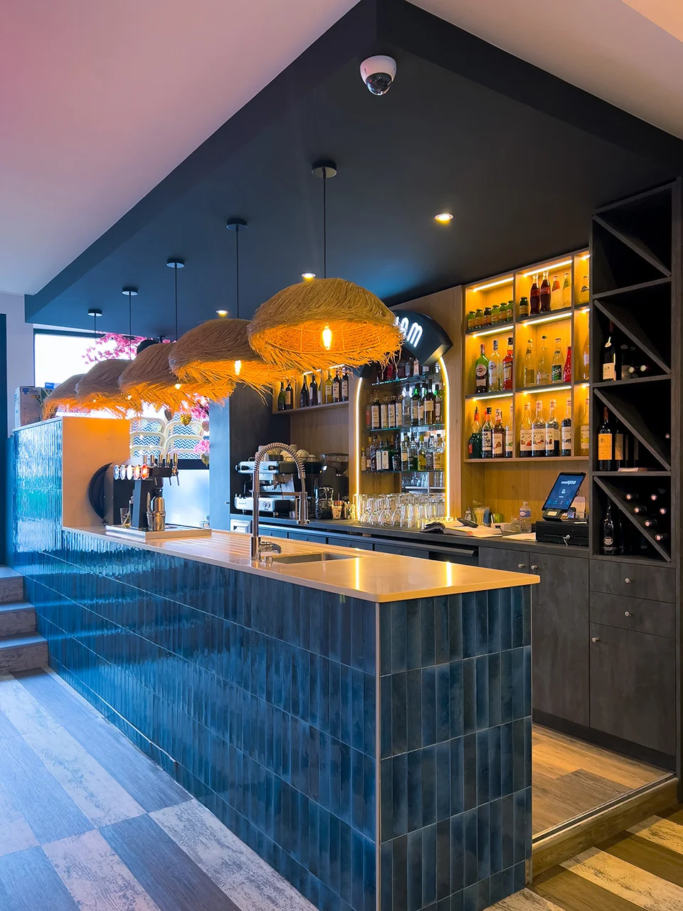 OZLA - Projet d'architecture d'intérieur, décoration et suivi de chantier pour Le Yam-Yam à Clermont-ferrand par Stéphanie Auzat, architecte d'intérieur, décoratrice et gestion des achats de mobilier et installation à Issoire proche Clermont-Ferrand