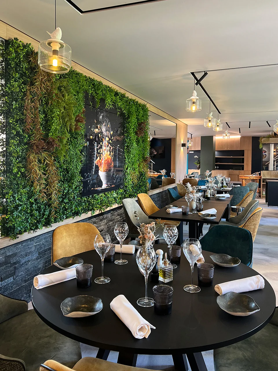 OZLA - Projet d'architecture d'intérieur et décoration des Jardins du Léman (Yvoire) par Stéphanie Auzat, architecte d'intérieur, décoratrice et gestion des achats de mobilier et installation à Issoire proche Clermont-Ferrand