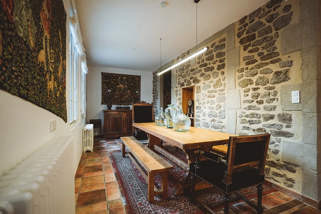 OZLA - Projet de rénovation et ameublement d'une maison de maître à Brassac-les-mines par Stéphanie Auzat, architecte d'intérieur, décoratrice et gestion des achats de mobilier et installation à Issoire proche Clermont-Ferrand